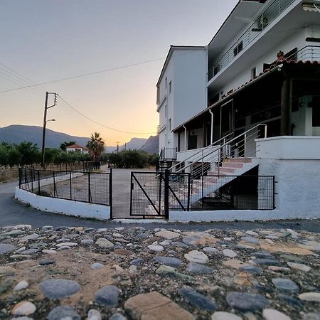 לאונידיון Thassa Beach Apartment No1 מראה חיצוני תמונה