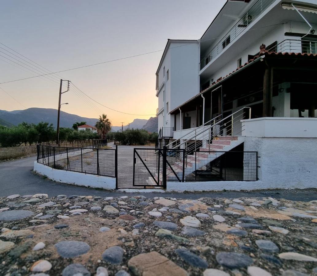 לאונידיון Thassa Beach Apartment No1 מראה חיצוני תמונה